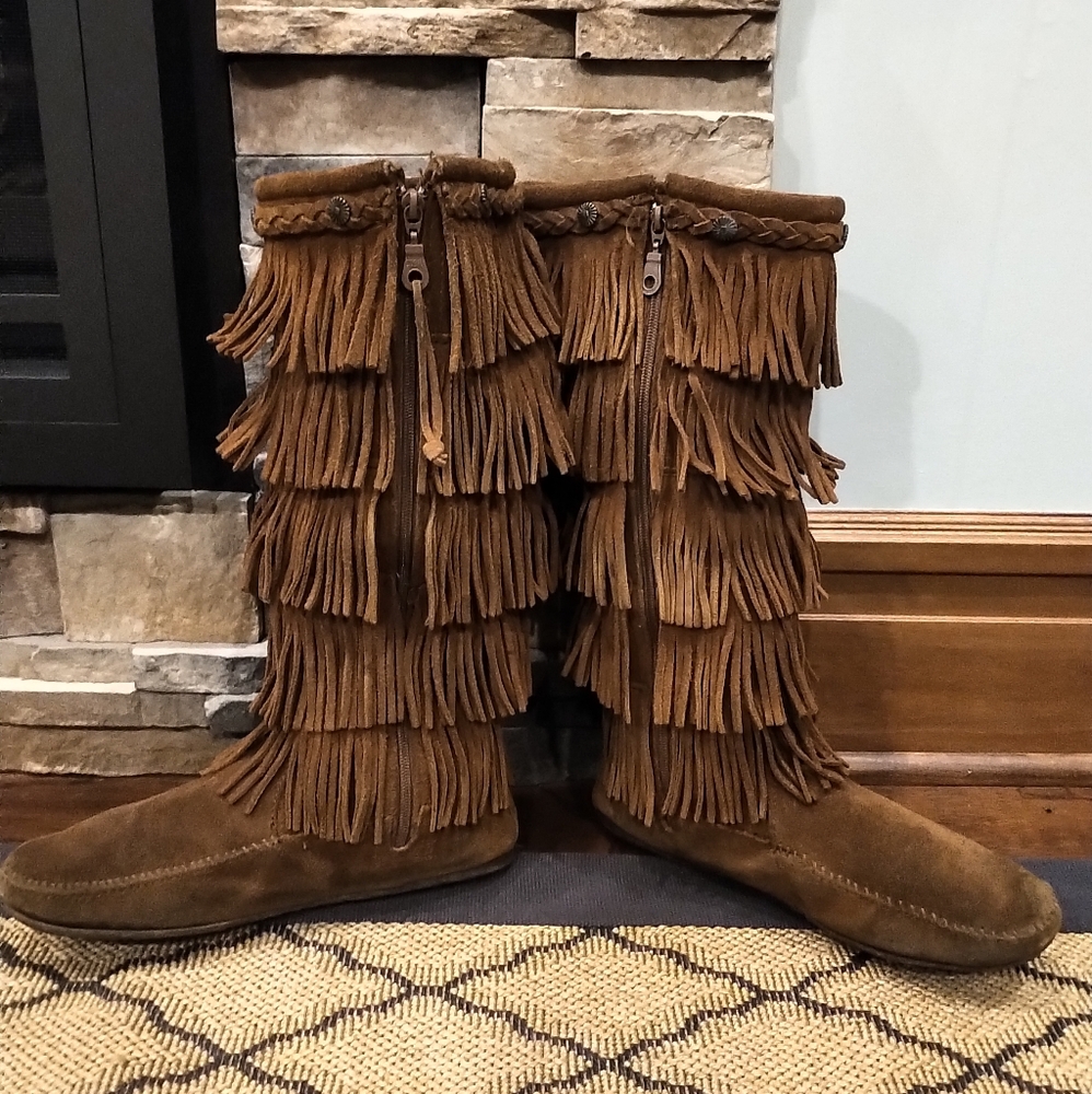 Minnetonka Size 11 Tall Moccasins